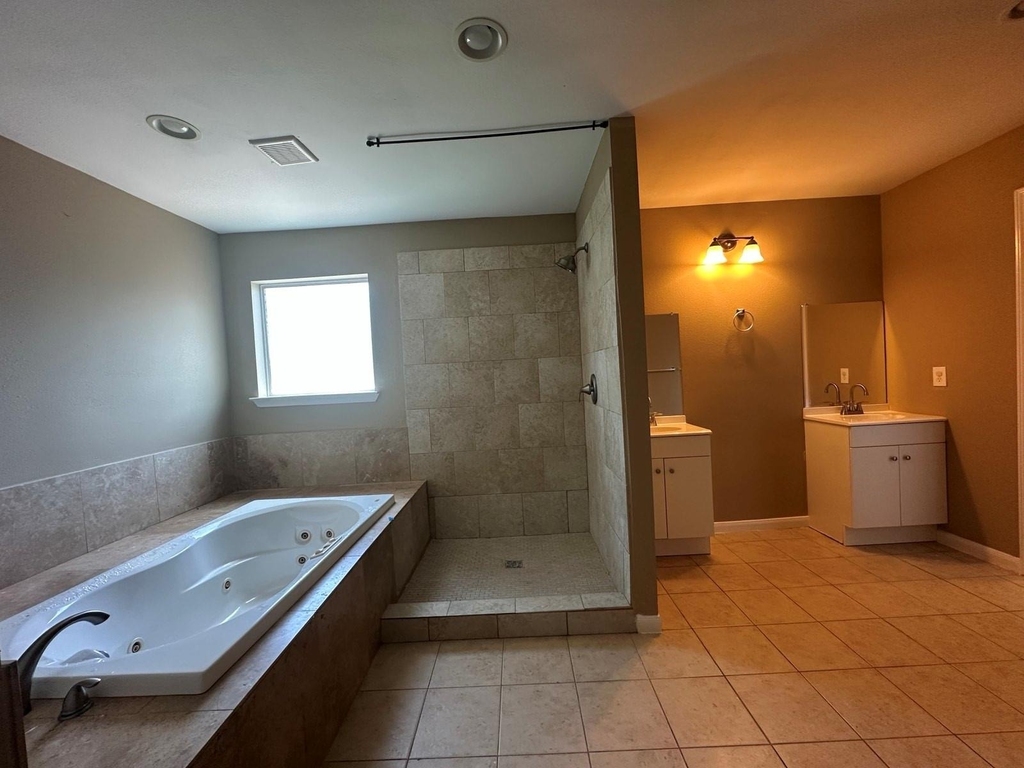 7410 Frostview Lane - Photo 16