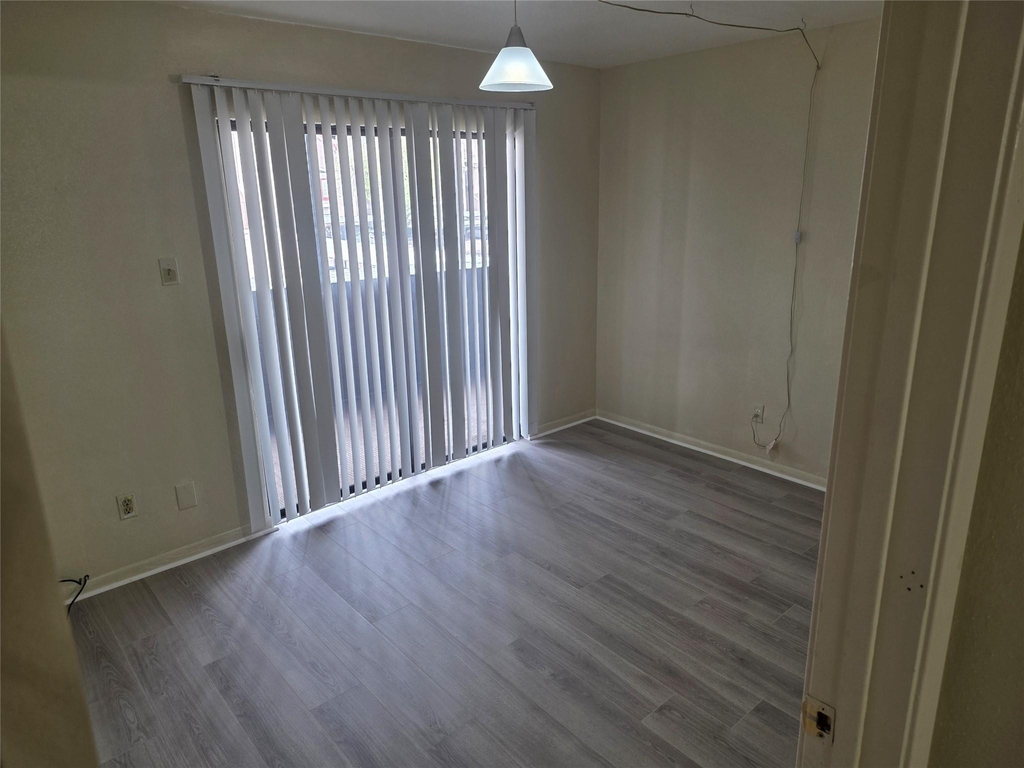 3025 Walnut Bend Lane - Photo 28