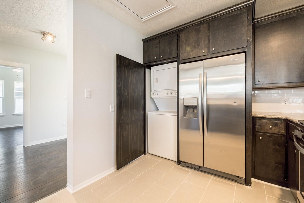 519 W Clay Street - Photo 4