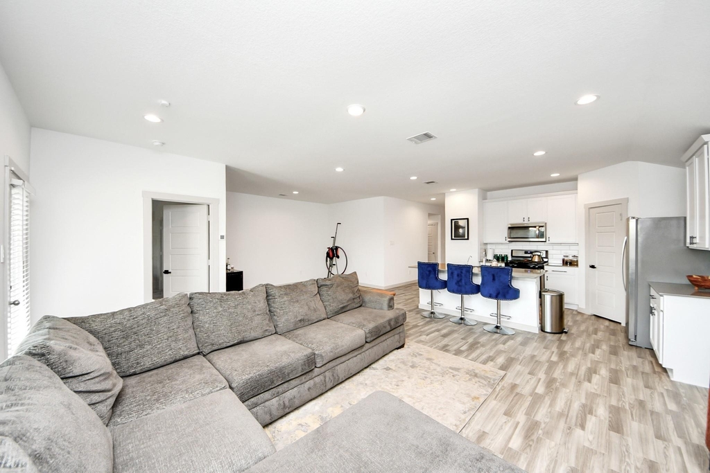 202 Serena Park Lane - Photo 5