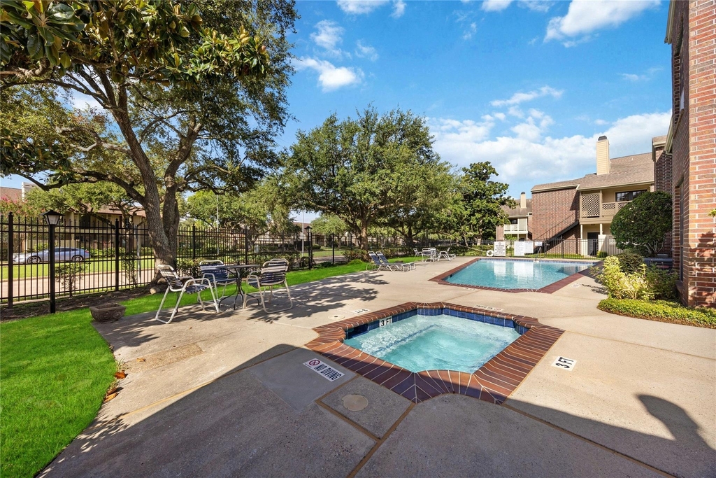 8055 Cambridge Street - Photo 4