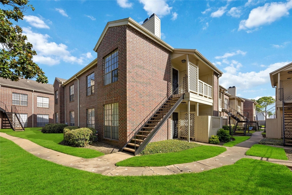 8055 Cambridge Street - Photo 20