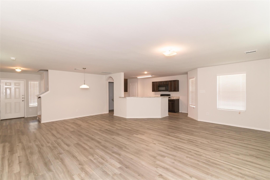 24411 Bella Carolina Court - Photo 3