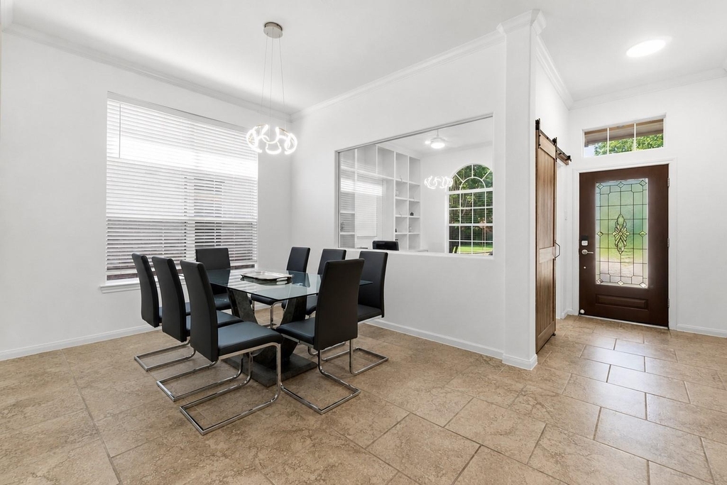 18 Avenswood Place - Photo 5