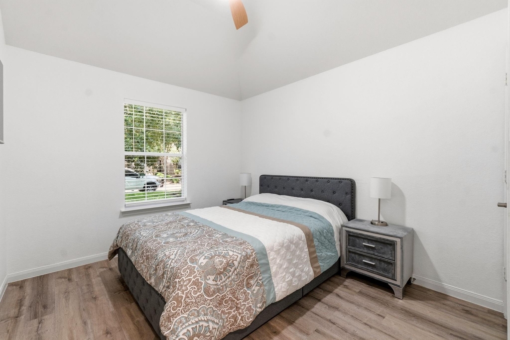 18 Avenswood Place - Photo 11