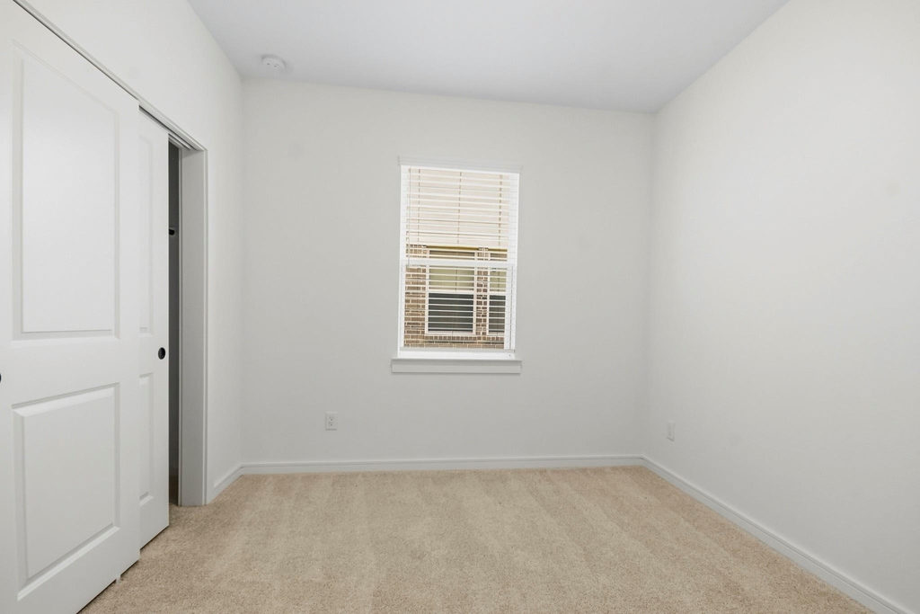 8427 Bay Ridge Circle - Photo 23