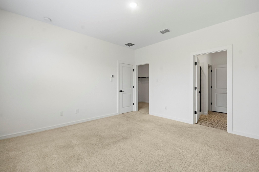 8427 Bay Ridge Circle - Photo 13