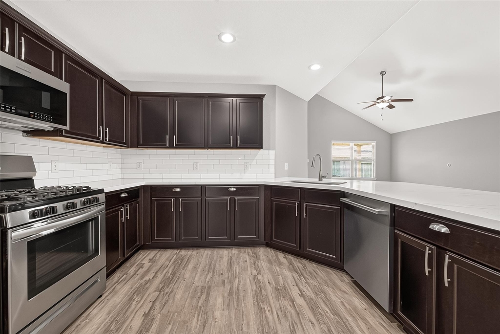6014 Namika Street - Photo 14