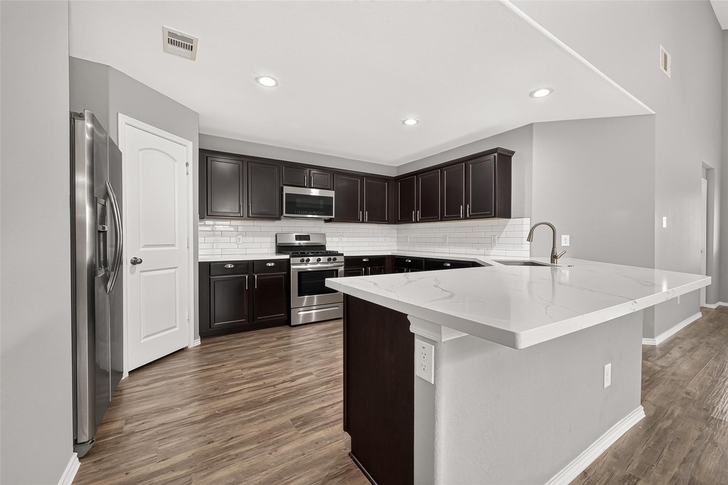 6014 Namika Street - Photo 12