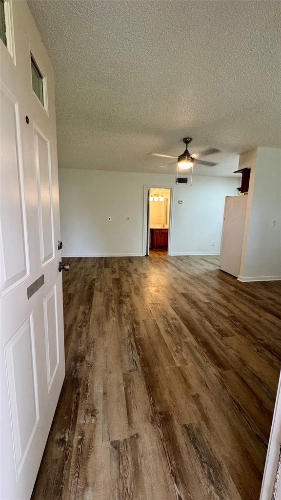 1311 Antoine Drive - Photo 4
