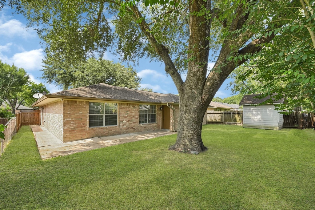 7323 Log View Drive - Photo 0