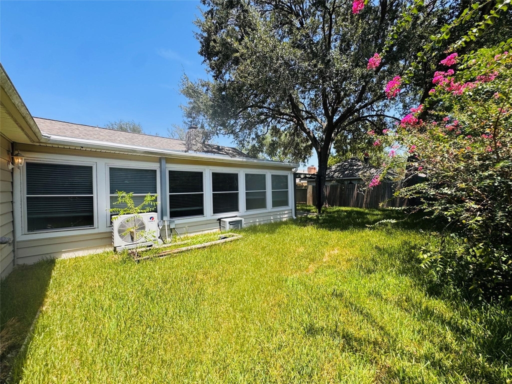 18107 Oakhampton Drive - Photo 12