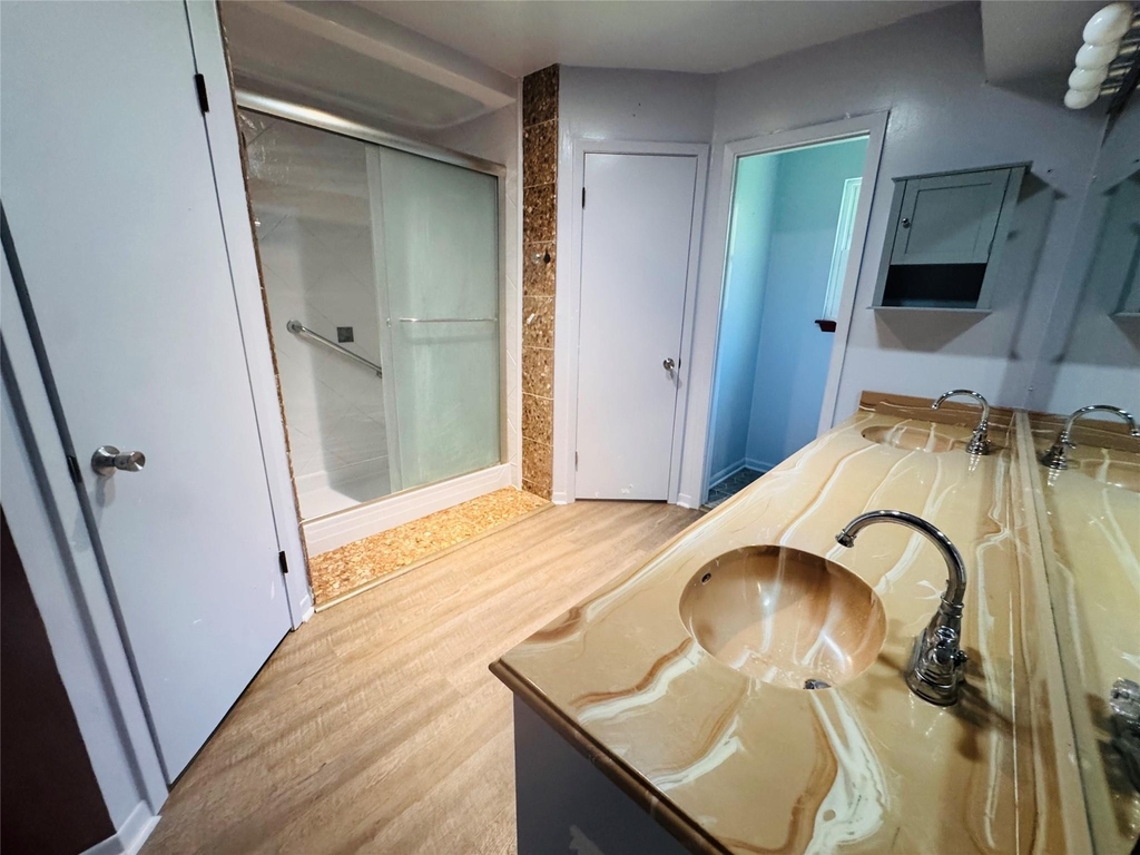 18107 Oakhampton Drive - Photo 8