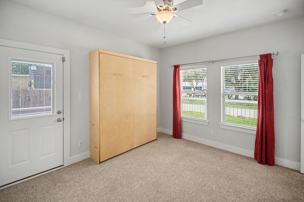 1744 W 25th Street - Photo 9
