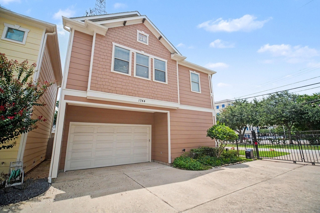 1744 W 25th Street - Photo 16