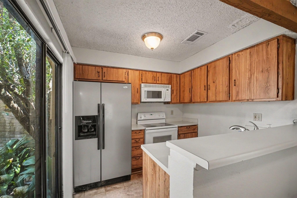 3150 Windchase Boulevard - Photo 6