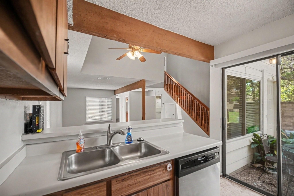 3150 Windchase Boulevard - Photo 5