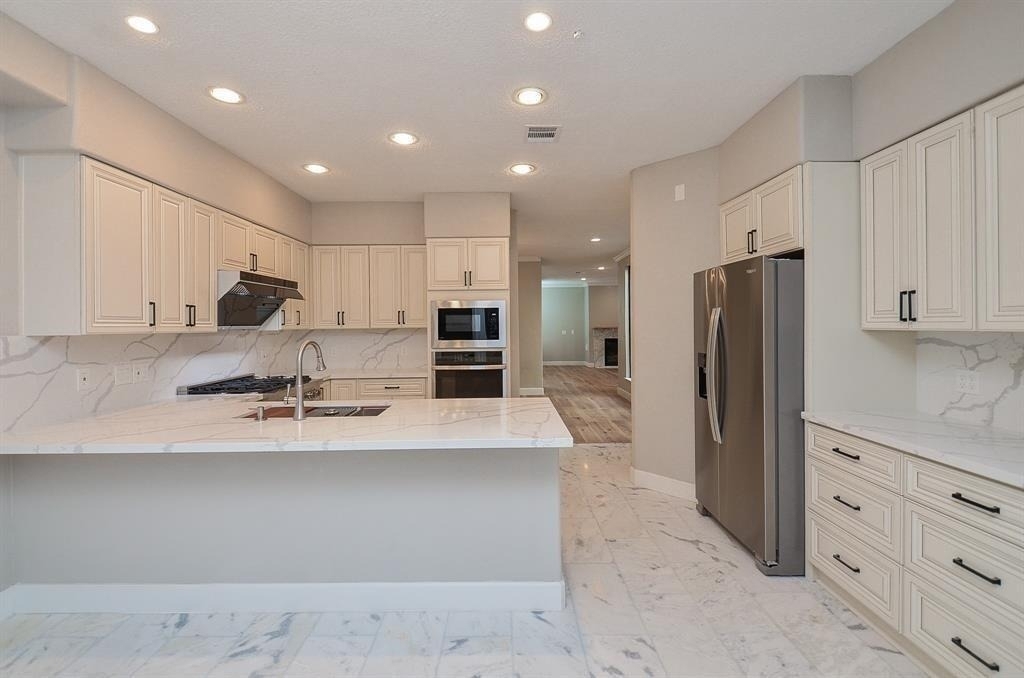 15735 Tanya Circle - Photo 11