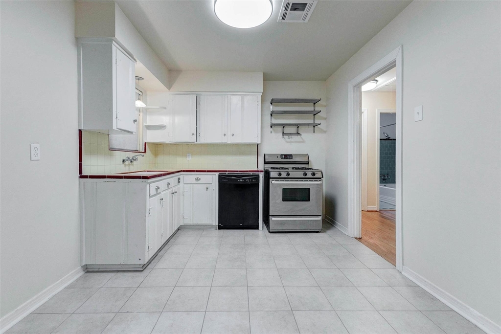 4026 Omeara Drive - Photo 5