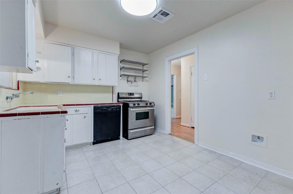 4026 Omeara Drive - Photo 7