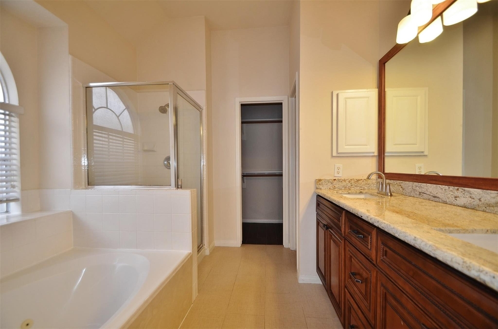6747 Cleft Stone Drive - Photo 16
