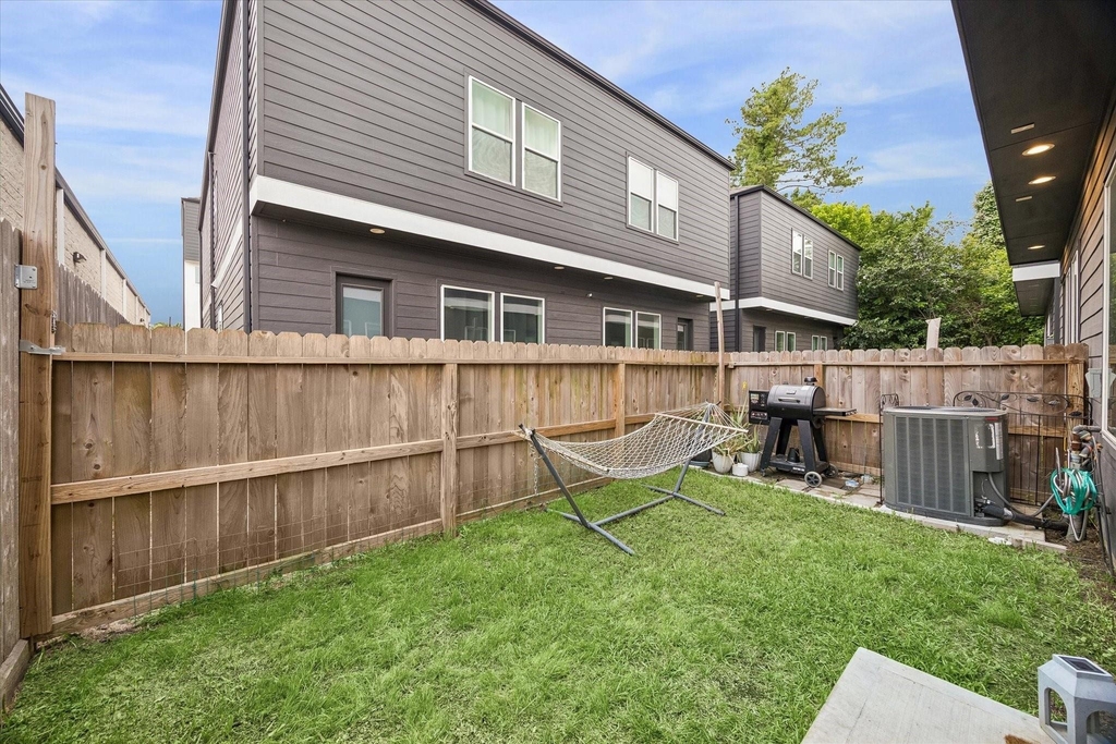 2625 Paul Quinn Street - Photo 22