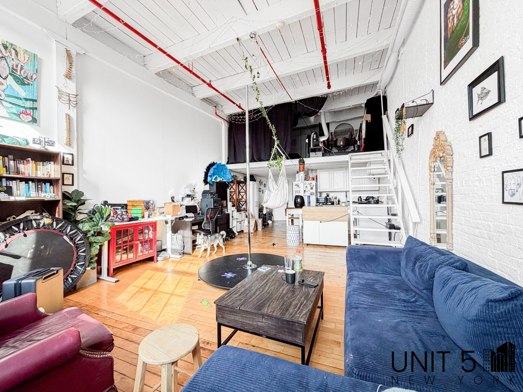 345 Eldert Street - Photo 2