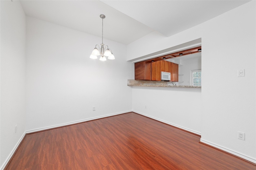 2001 Bering Drive - Photo 11