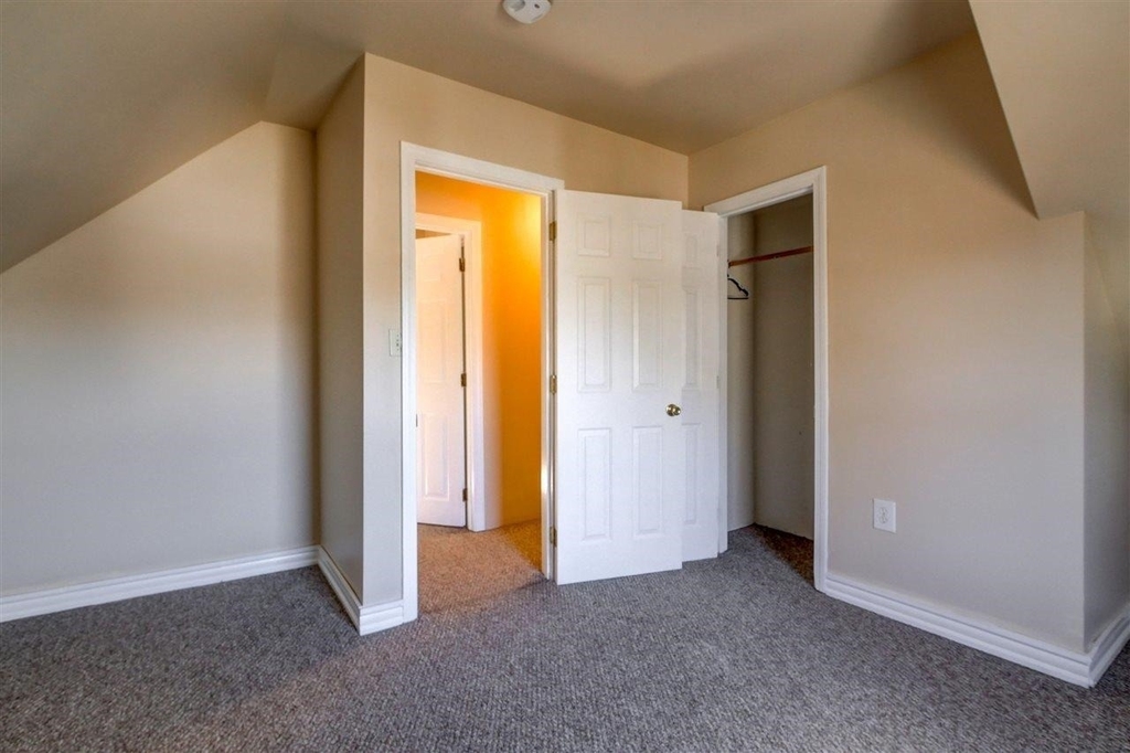11 Taylor - Photo 17