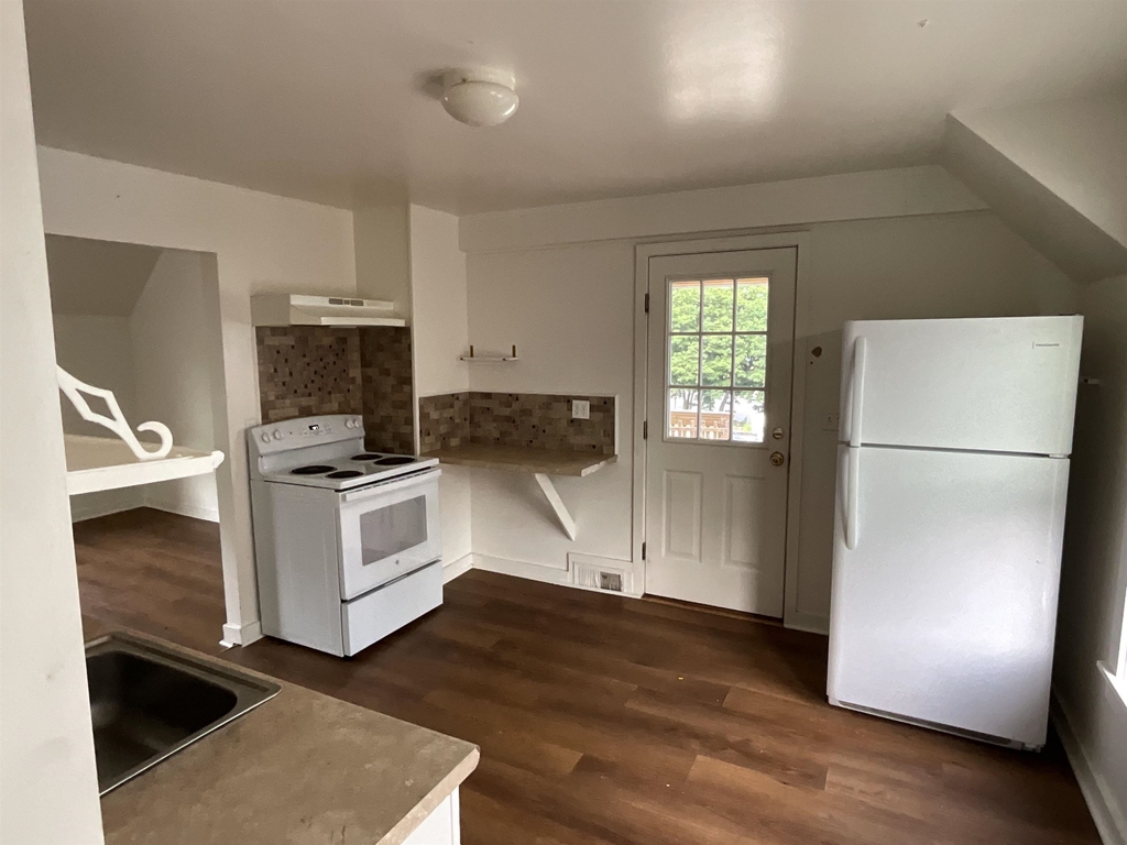 57 Washington - Photo 1