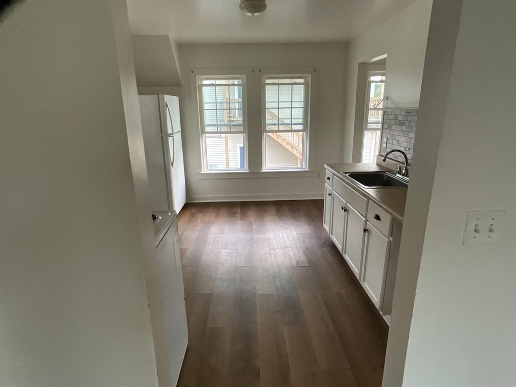 57 Washington - Photo 2