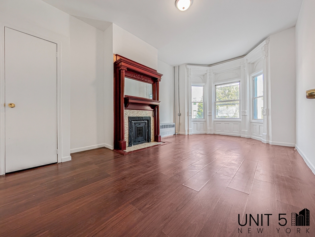 232 Covert Street - Photo 0