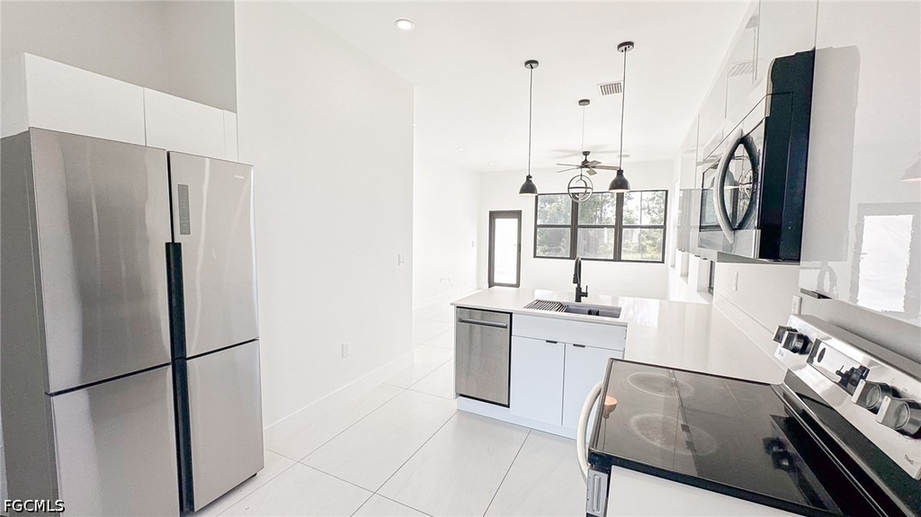 3000 Tena Avenue S - Photo 2