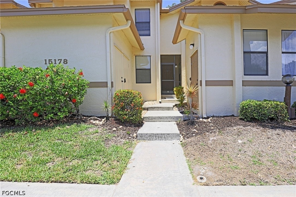 15178 Parkside Drive - Photo 3