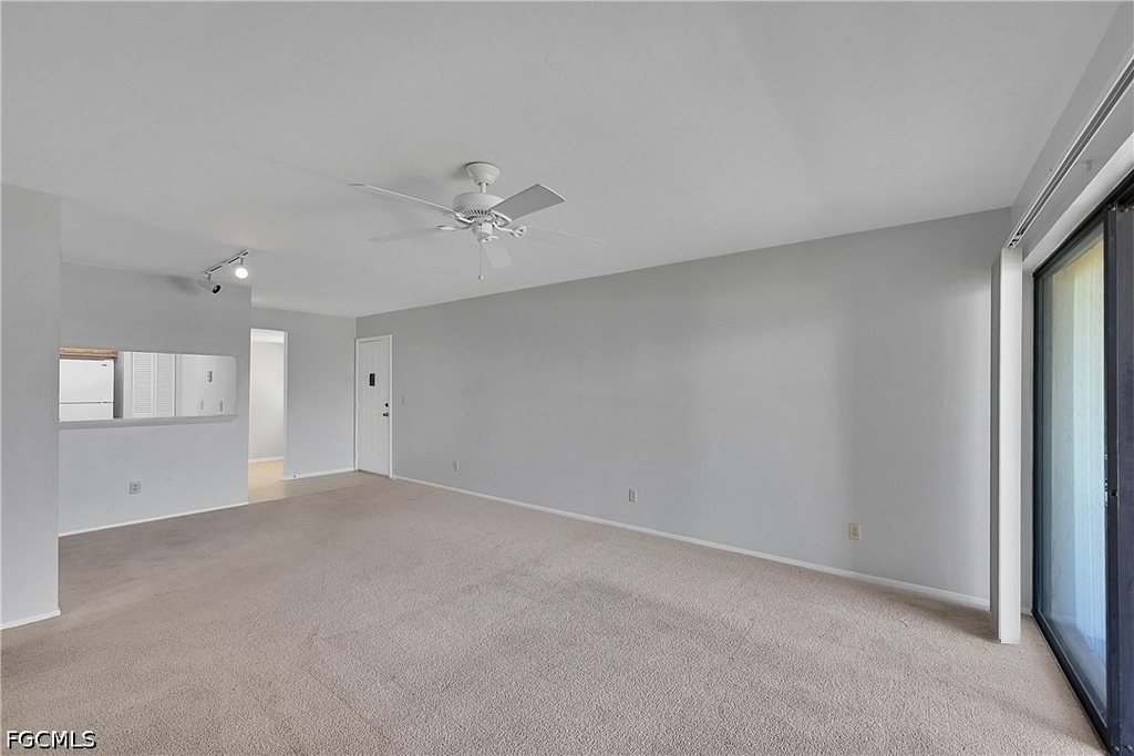 8474 Charter Club Circle - Photo 8