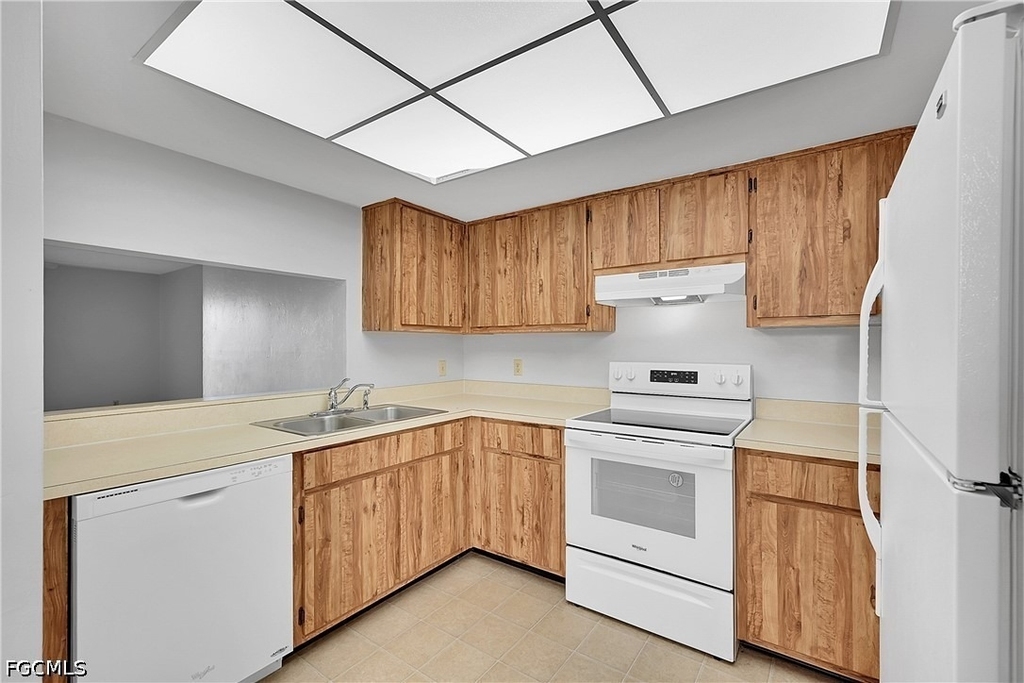 8474 Charter Club Circle - Photo 13