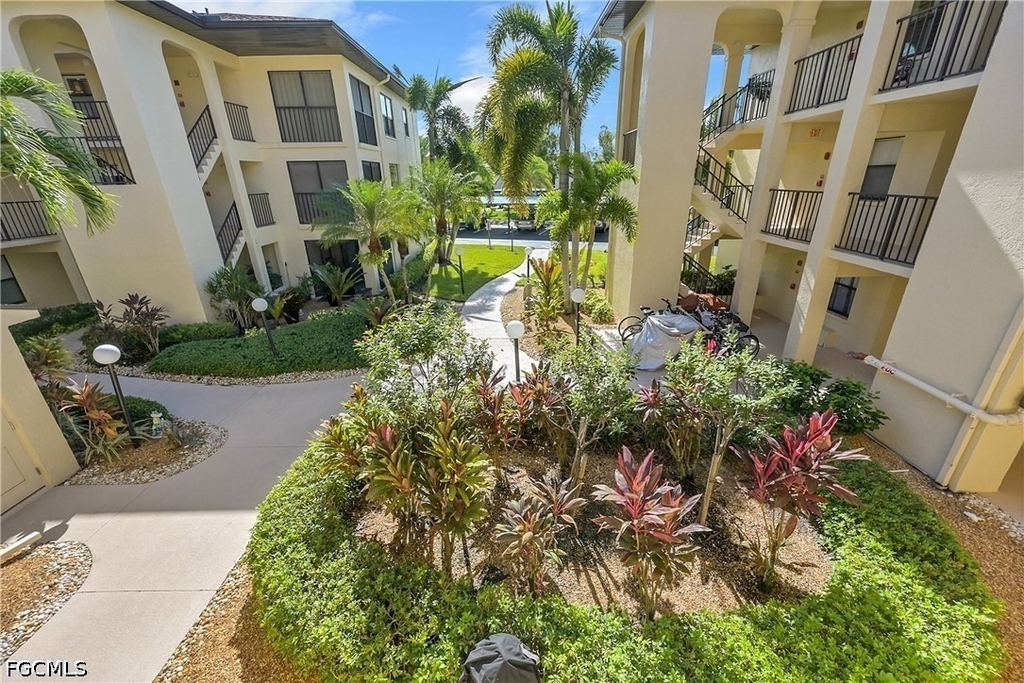 8474 Charter Club Circle - Photo 2
