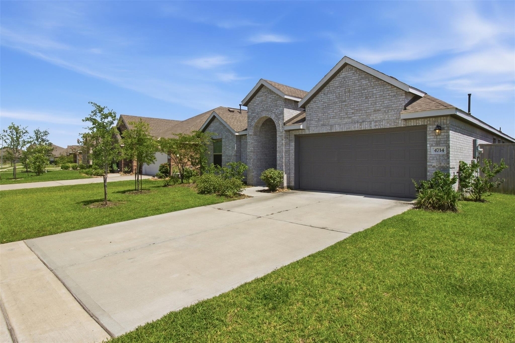 4714 Jasmine Heather Lane - Photo 1