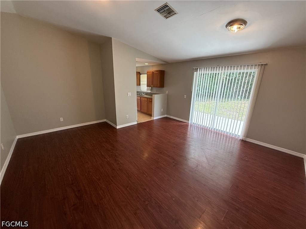 4425 29th Street Sw - Photo 8