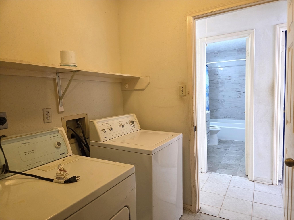 17006 Dusty Mill Drive E - Photo 20