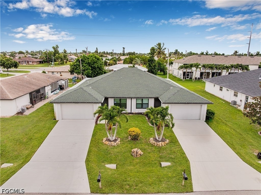 3507 Sw Santa Barbara Place - Photo 1