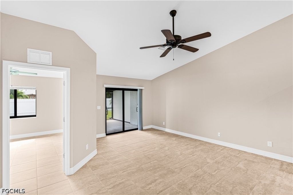 3507 Sw Santa Barbara Place - Photo 17