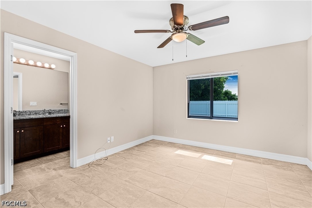 3507 Sw Santa Barbara Place - Photo 11