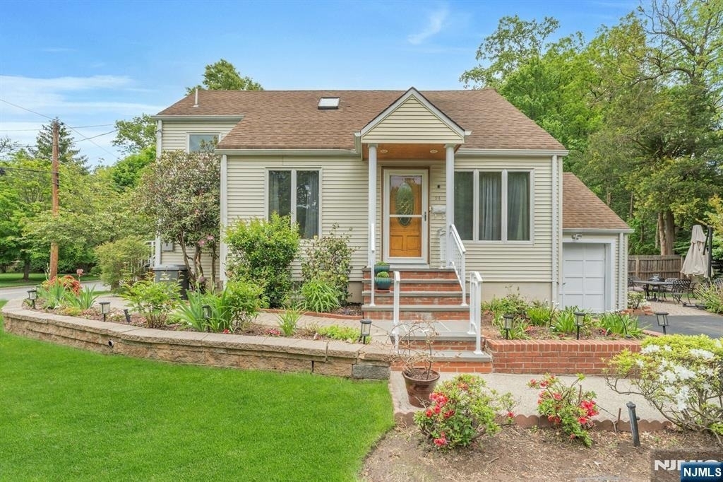 24 Cambridge - Photo 1