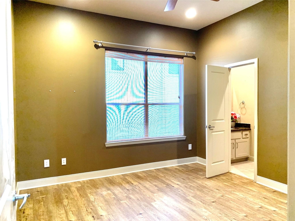 5231 Lillian Street - Photo 14