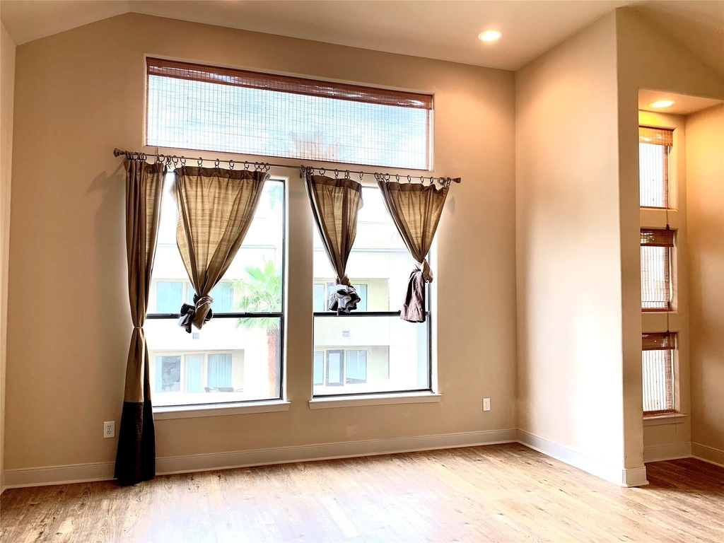 5231 Lillian Street - Photo 17