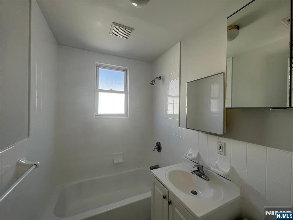 43 S Willow - Photo 2
