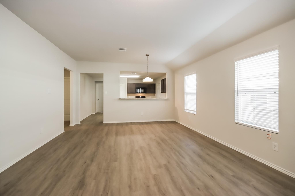 2704 Atlas Drive - Photo 4