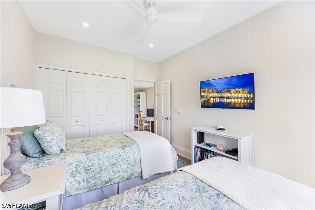 6770 Pelican Bay Boulevard E - Photo 15