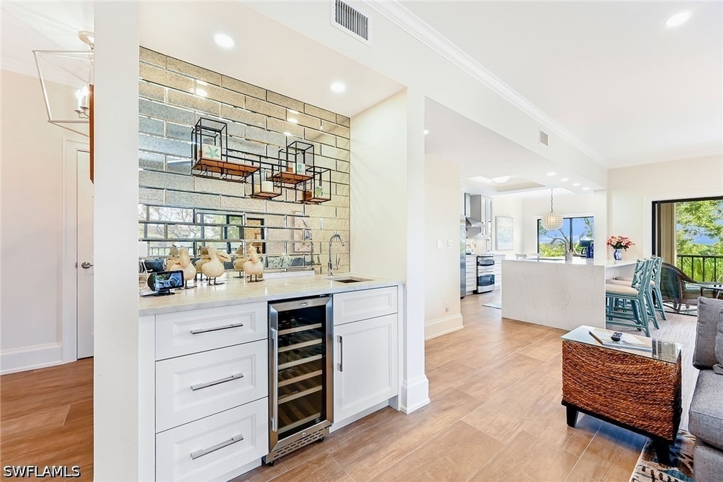 6770 Pelican Bay Boulevard E - Photo 3